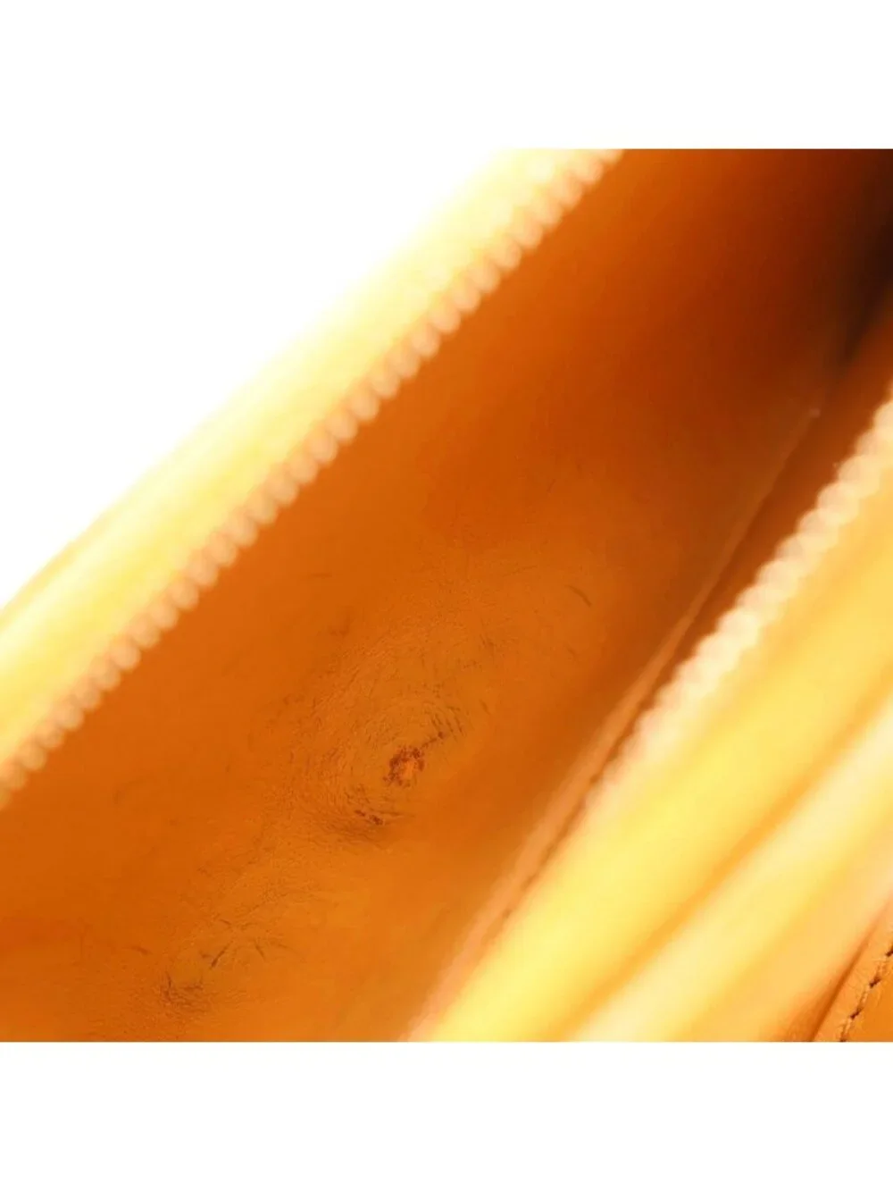Louis Vuitton Portefeuille Capucines Compact Wallet Trifold Leather Saffron